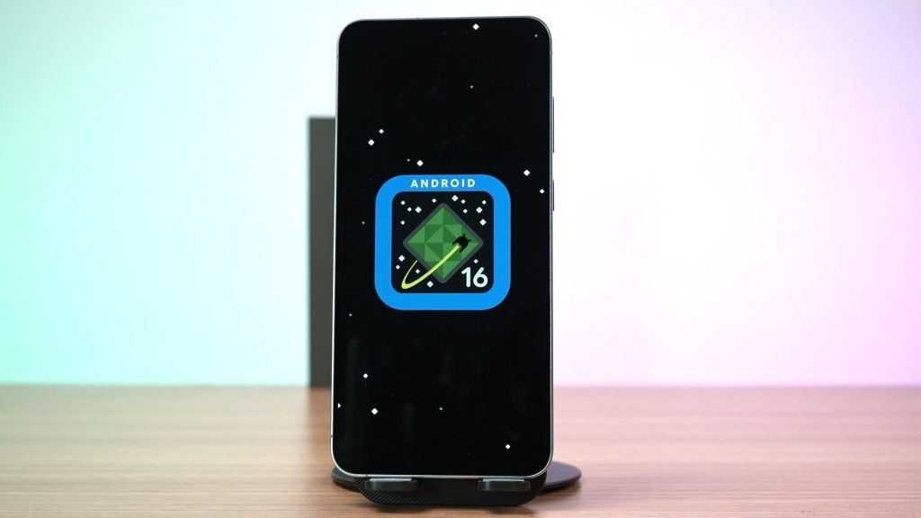 Samsung Galaxy S25 FE - lots of changes, actually 13