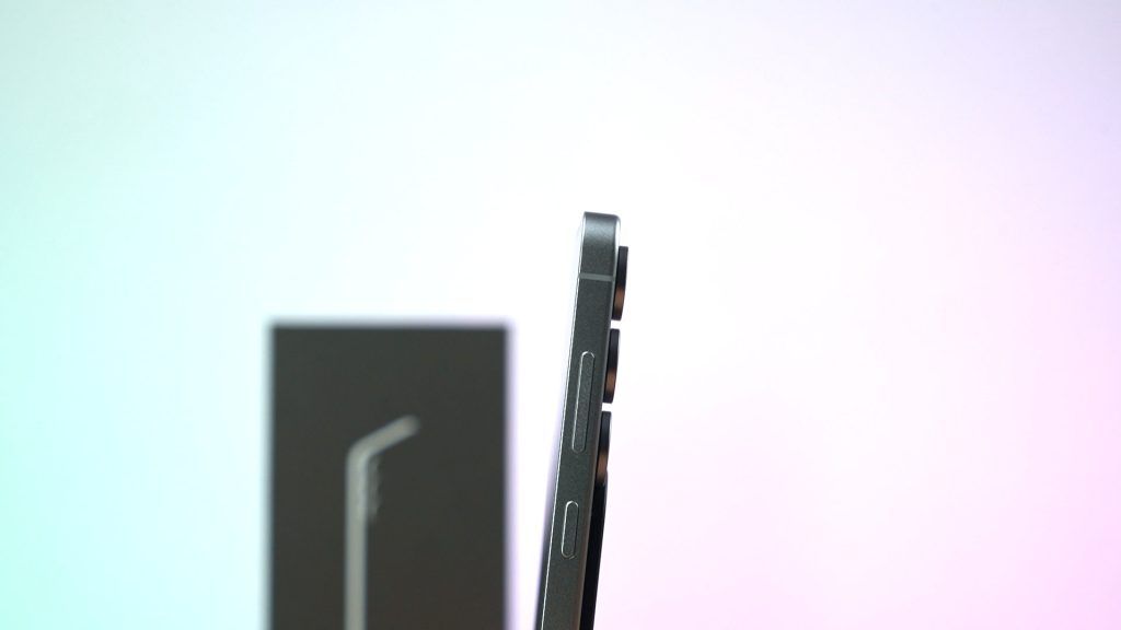 Samsung Galaxy S25 FE - lots of changes, actually 2