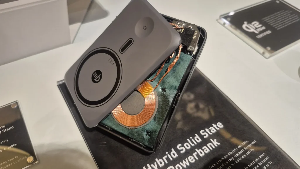 Energea Hybrid Solid State Powerbank (1)
