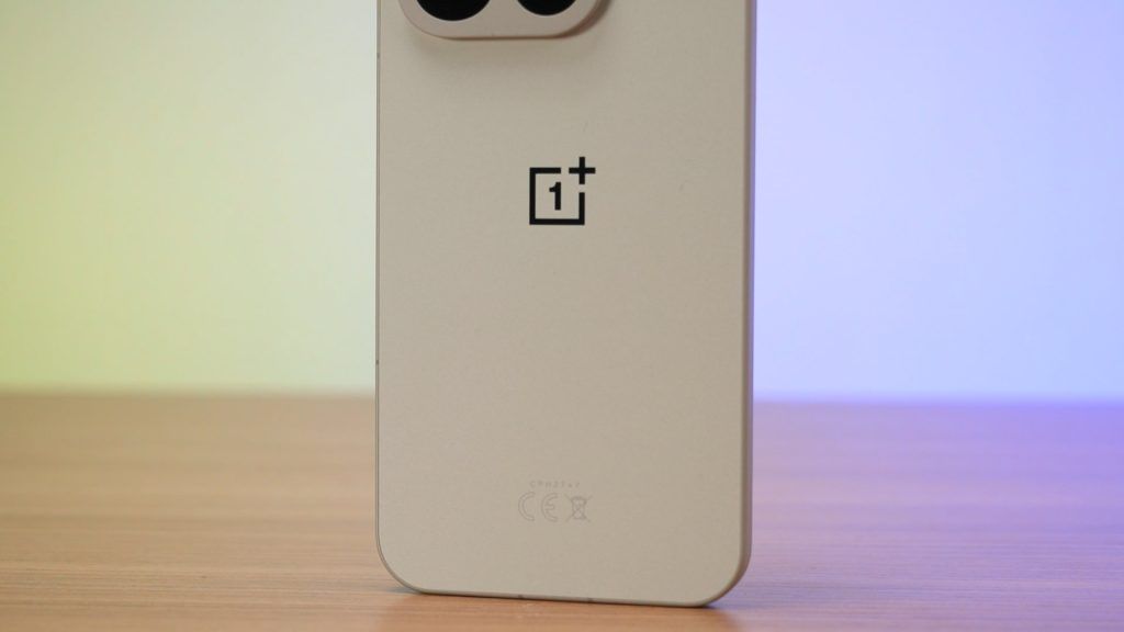 OnePlus 15 review 11