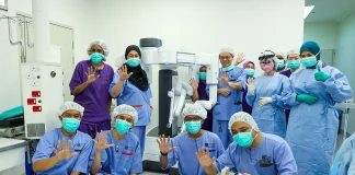 UMMC x CelcomDigi multi-country live surgery 5G-enabled AI HoloMedicine featured