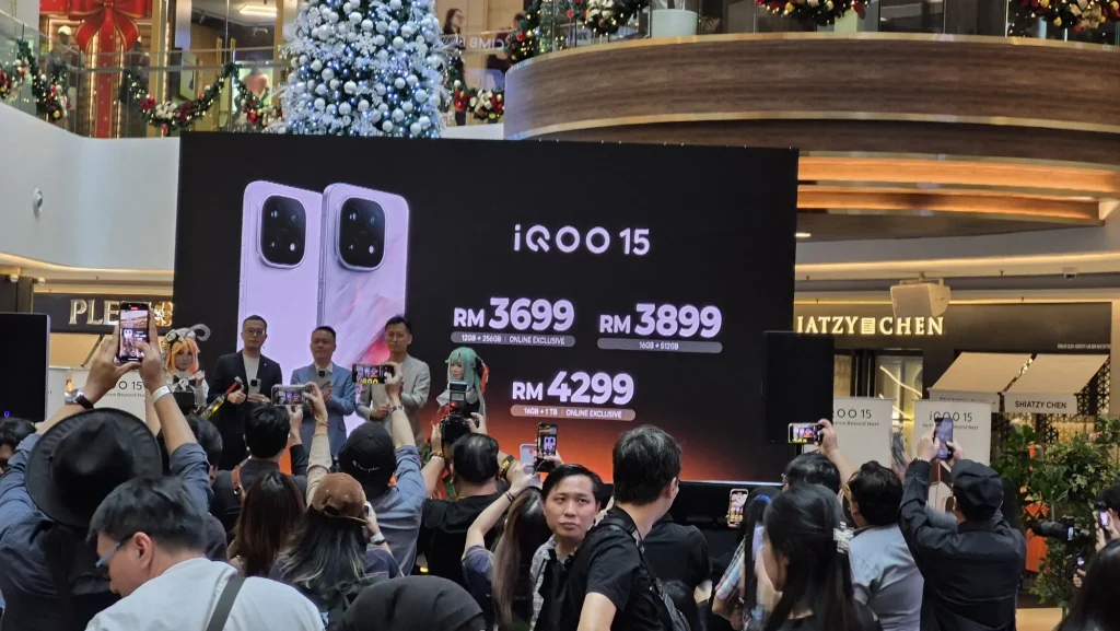 iQOO 15 announced for Malaysia from RM3,699 for 12GB + 256GB start 6