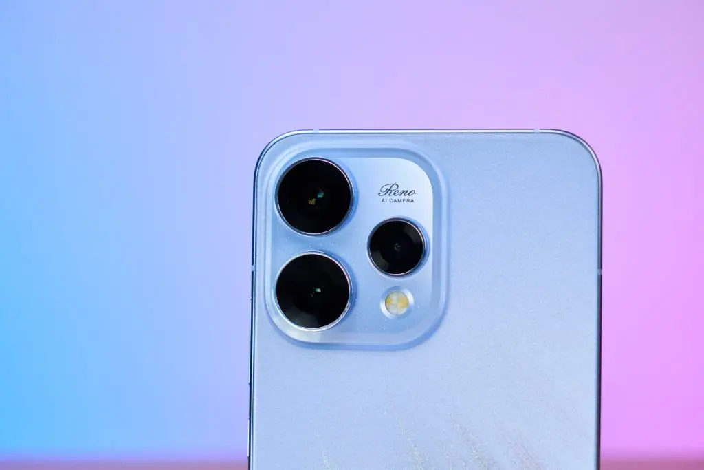 All-new OPPO Reno15 series makes ultra-wide selfies possible while staying true to its beautiful portrait roots and phone design 1