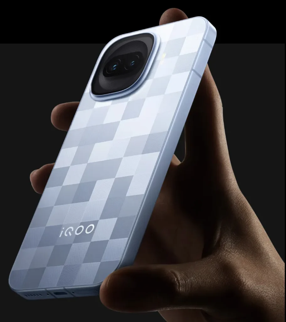 iQOO 15R starts from RM2,499 in Malaysia as a cheaper alternative to the iQOO 15 3
