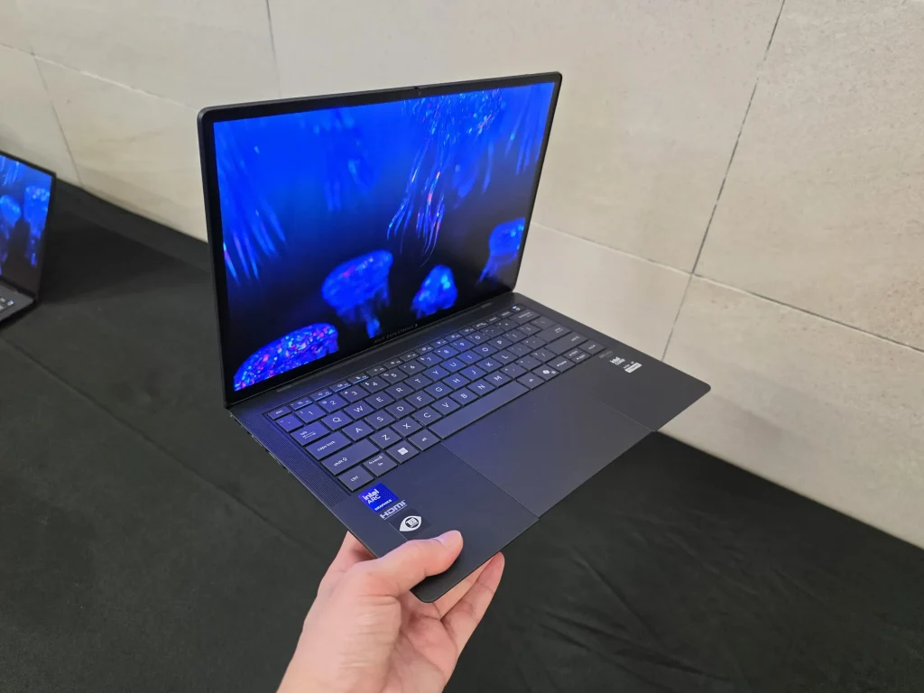New ASUS ExpertBook Ultra ready to take on Malaysia from RM7,999; Preorder starts now 1