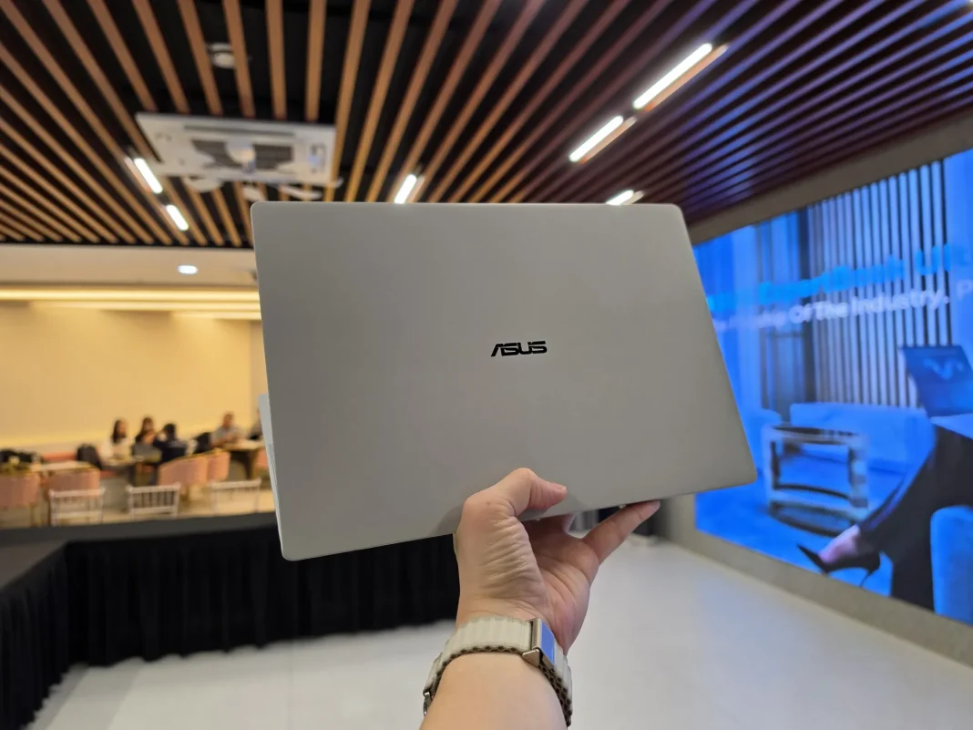 ASUS ExpertBook Ultra Launch (6)