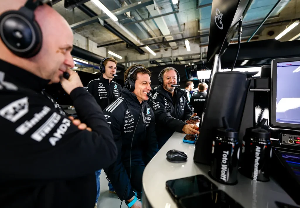 TeamViewer ONE now powers Mercedes-AMG PETRONAS F1 team for AI-powered endpoint management 3