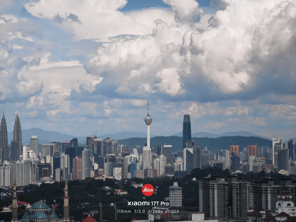 From gaming to cameras to long-lasting battery - the Xiaomi 17T Pro covers it all 16