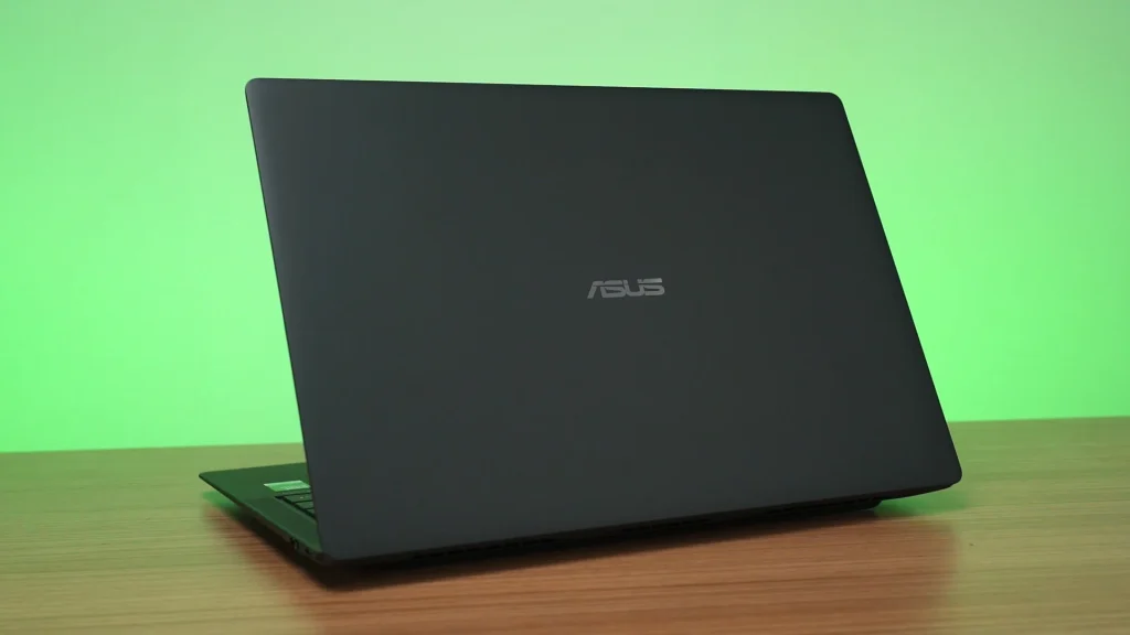 ASUS ExpertBook Ultra B9406CAA review - lightweight and actually super powerful 36
