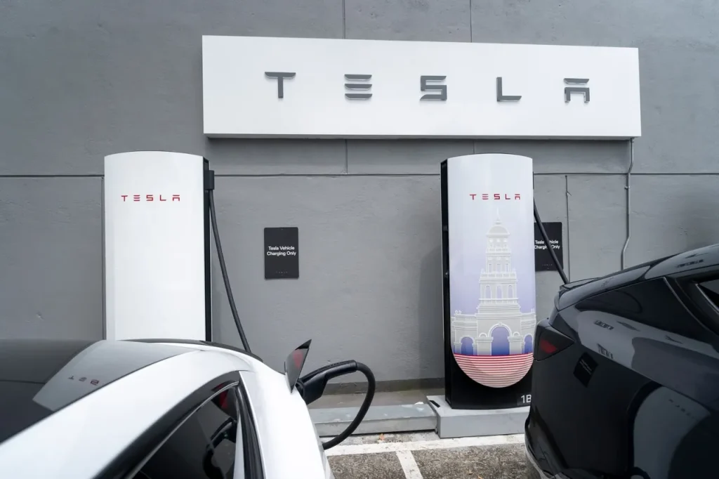 Tesla is now in Johor Bahru with new Experience Centre sitting in The Mall, Mid Valley Southkey 2