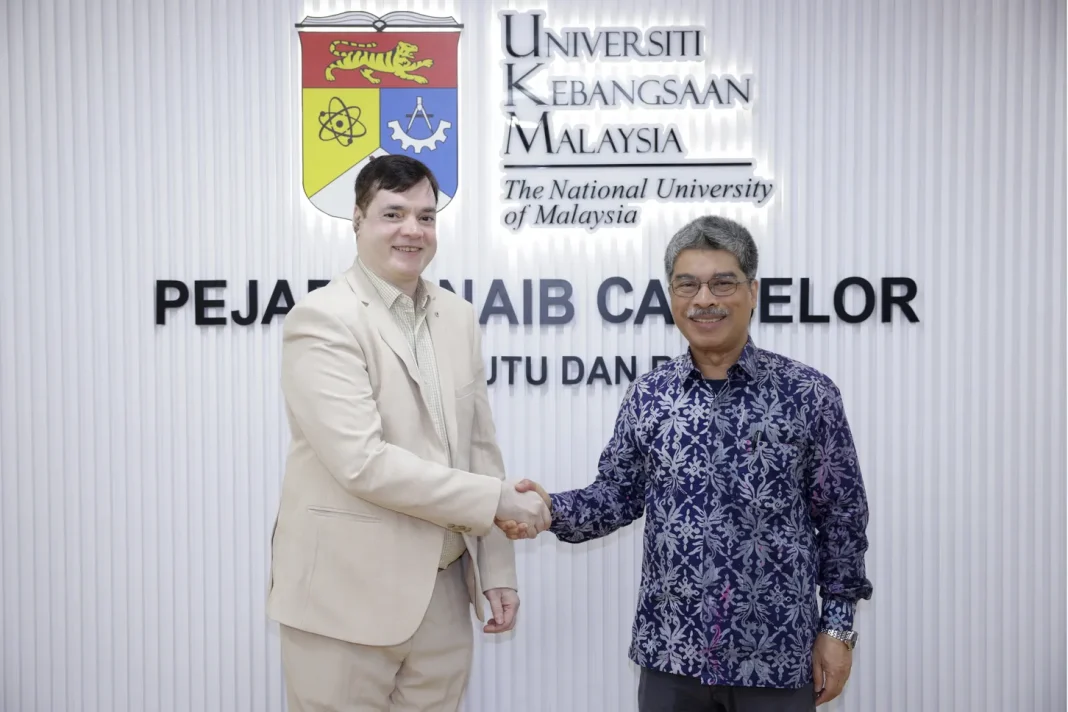 UKM x Blackberry (3)