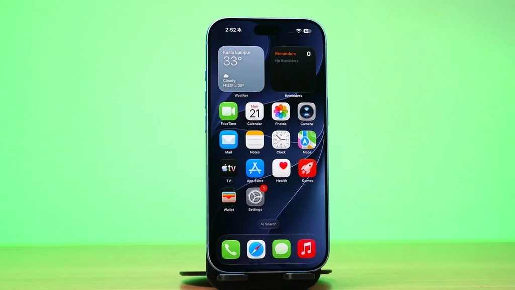 Apple iPhone 18 Pro review - actually exciting? 14