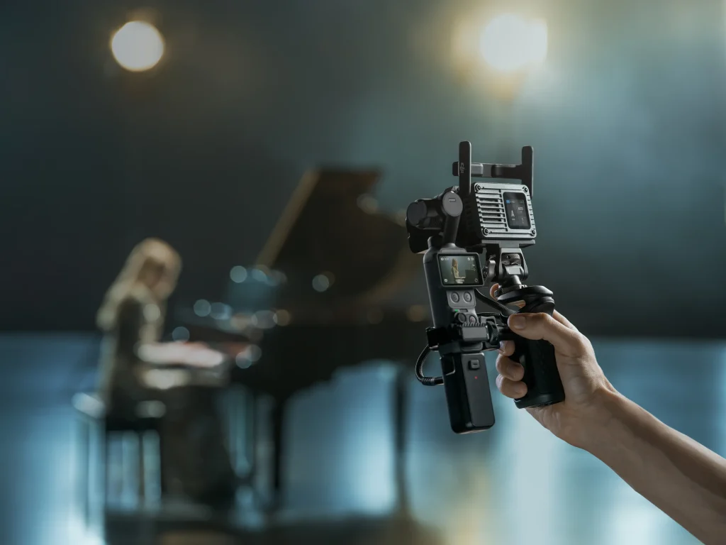 DJI's new SDR Transmission 2 delivers "1 transmitter + 8 monitors" setup from RM1,329 1
