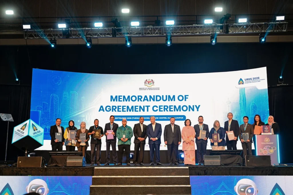 U Mobile brings IIUM on board as its first university partner to test 5G and AI research in the real world 1